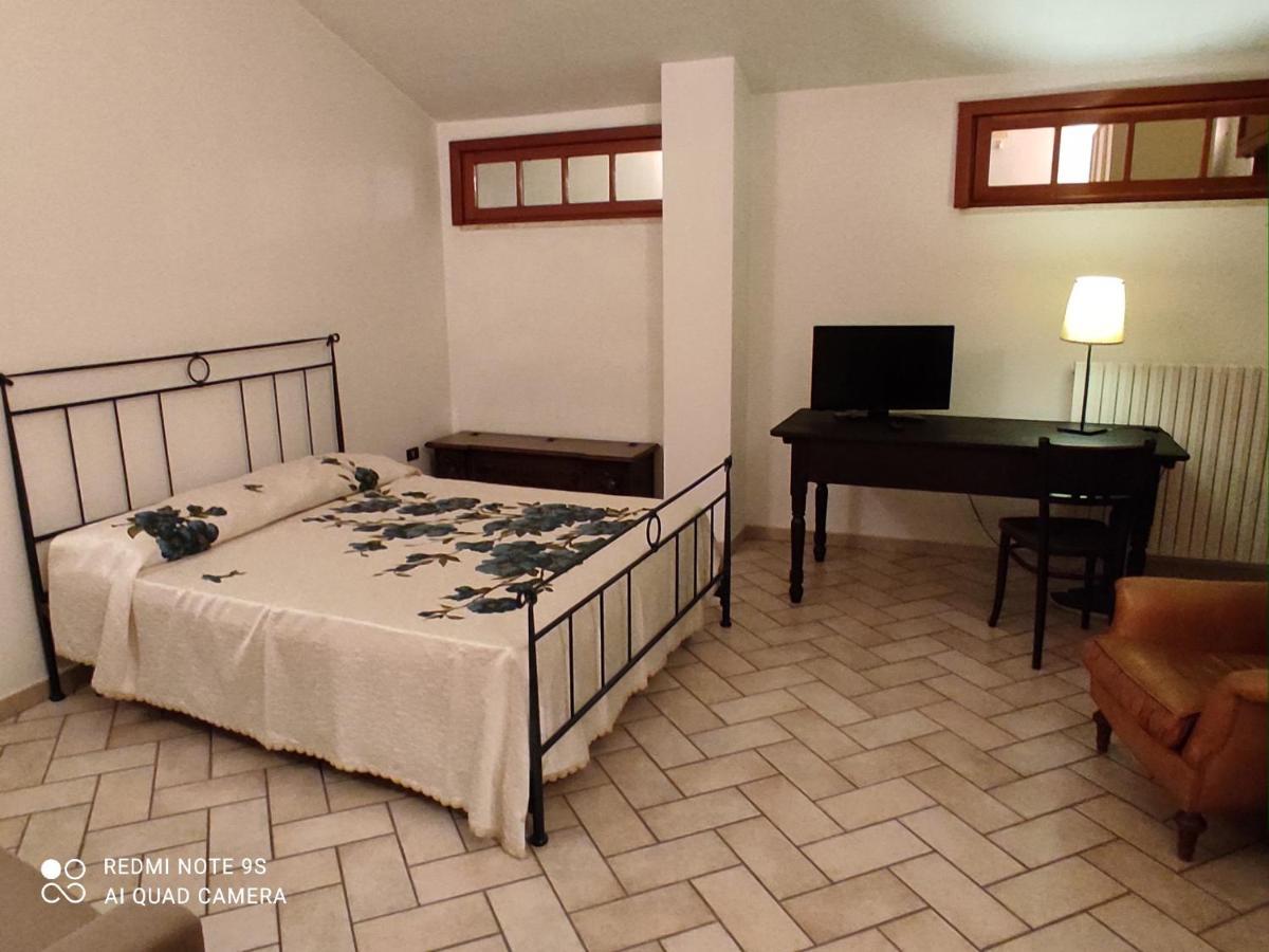 Villa Aristogatti ซานเปียโตรแวร์โนติโค ภายนอก รูปภาพ